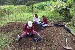 Seed-planting-at-Union-Lojana-community-5-Copiar